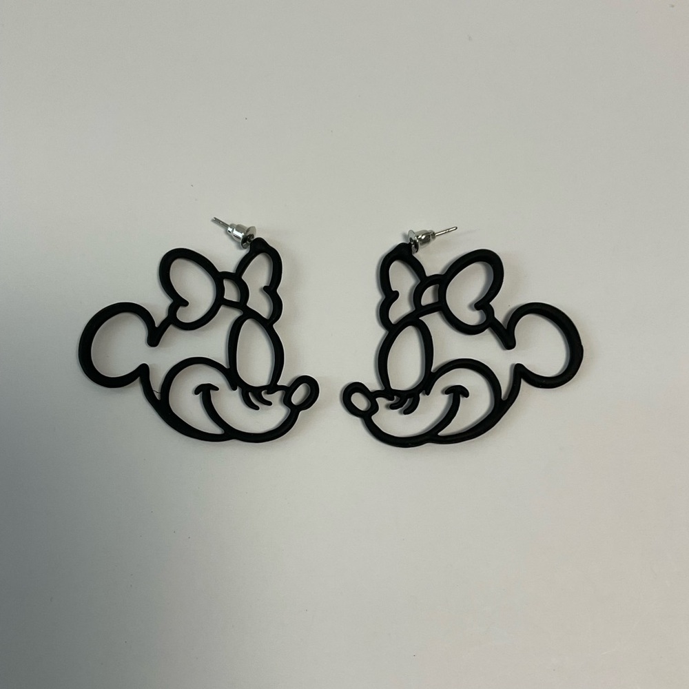 Disney Minnie Mouse earrings dangle drop